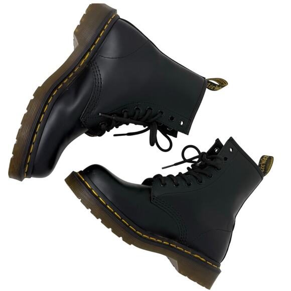 Dr. Martens 1460 Smooth Leather Lace Up Boots Black Women’s 6 Mint Condition - Picture 8 of 10